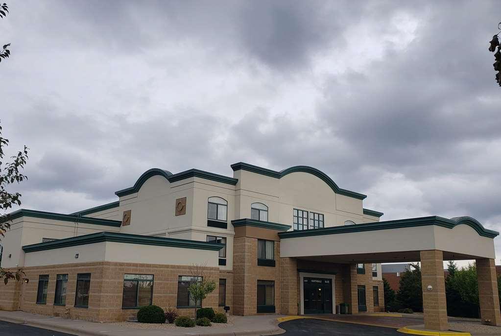 Wingate By Wyndham Coon Rapids Hotel Bagian luar foto