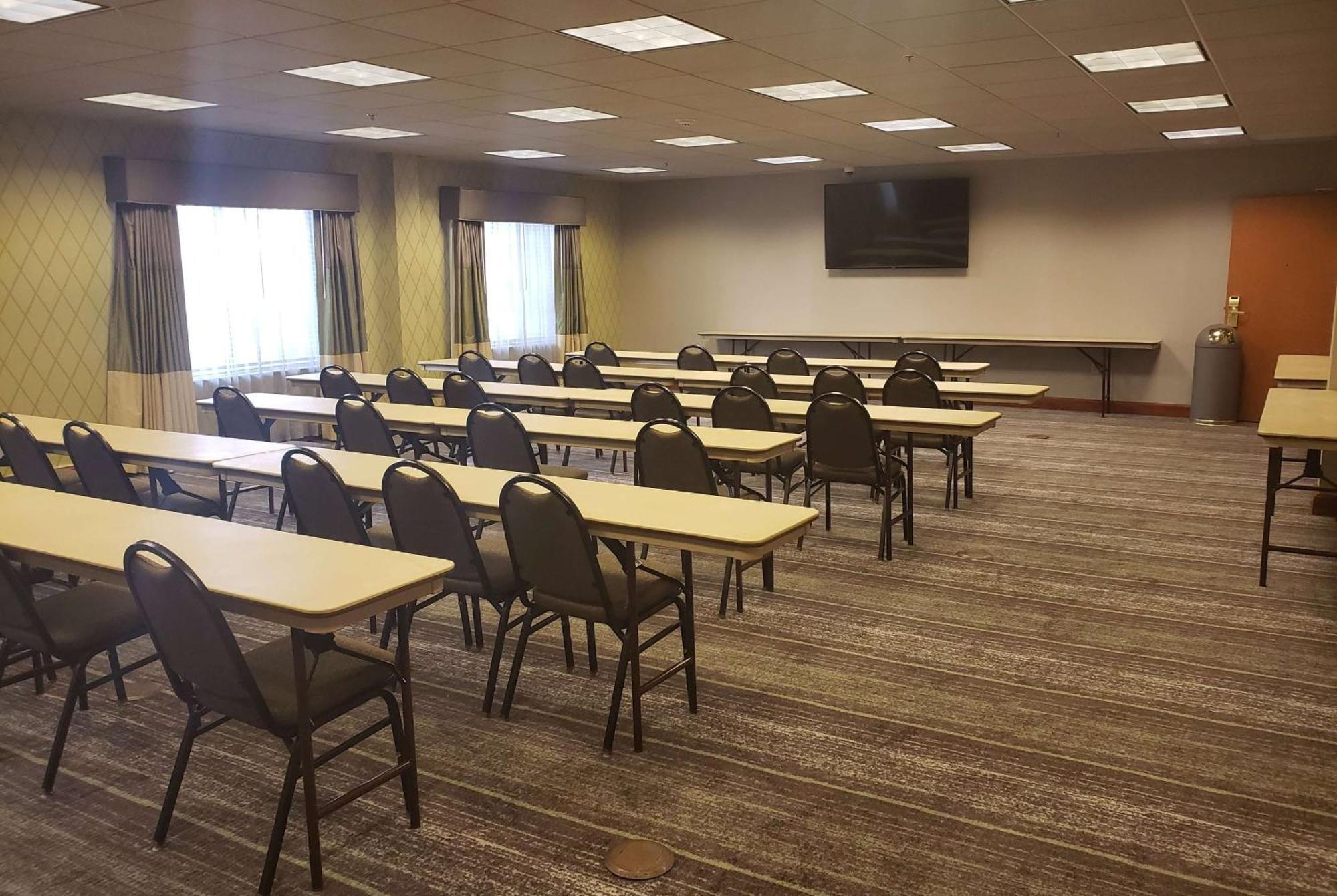 Wingate By Wyndham Coon Rapids Hotel Bagian luar foto