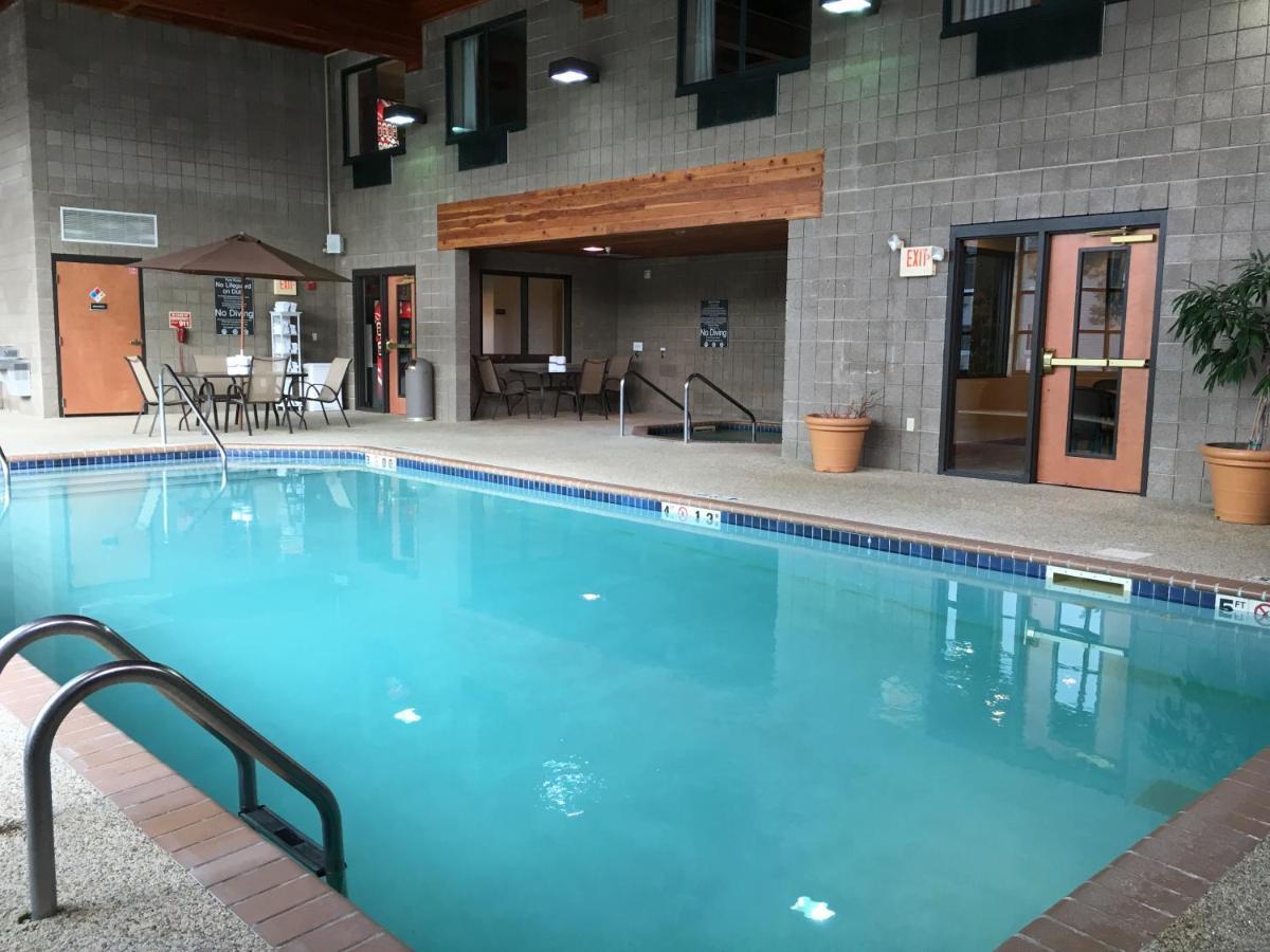 Wingate By Wyndham Coon Rapids Hotel Bagian luar foto
